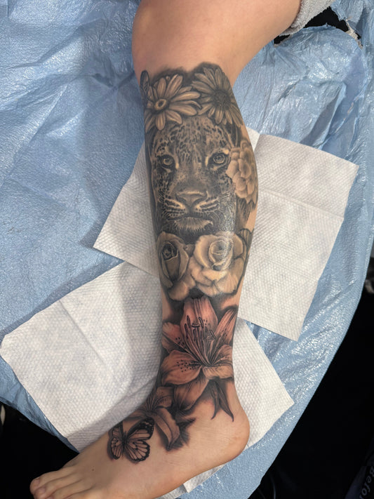 Tattoo Peeling vs Infection: How to Tell the Difference